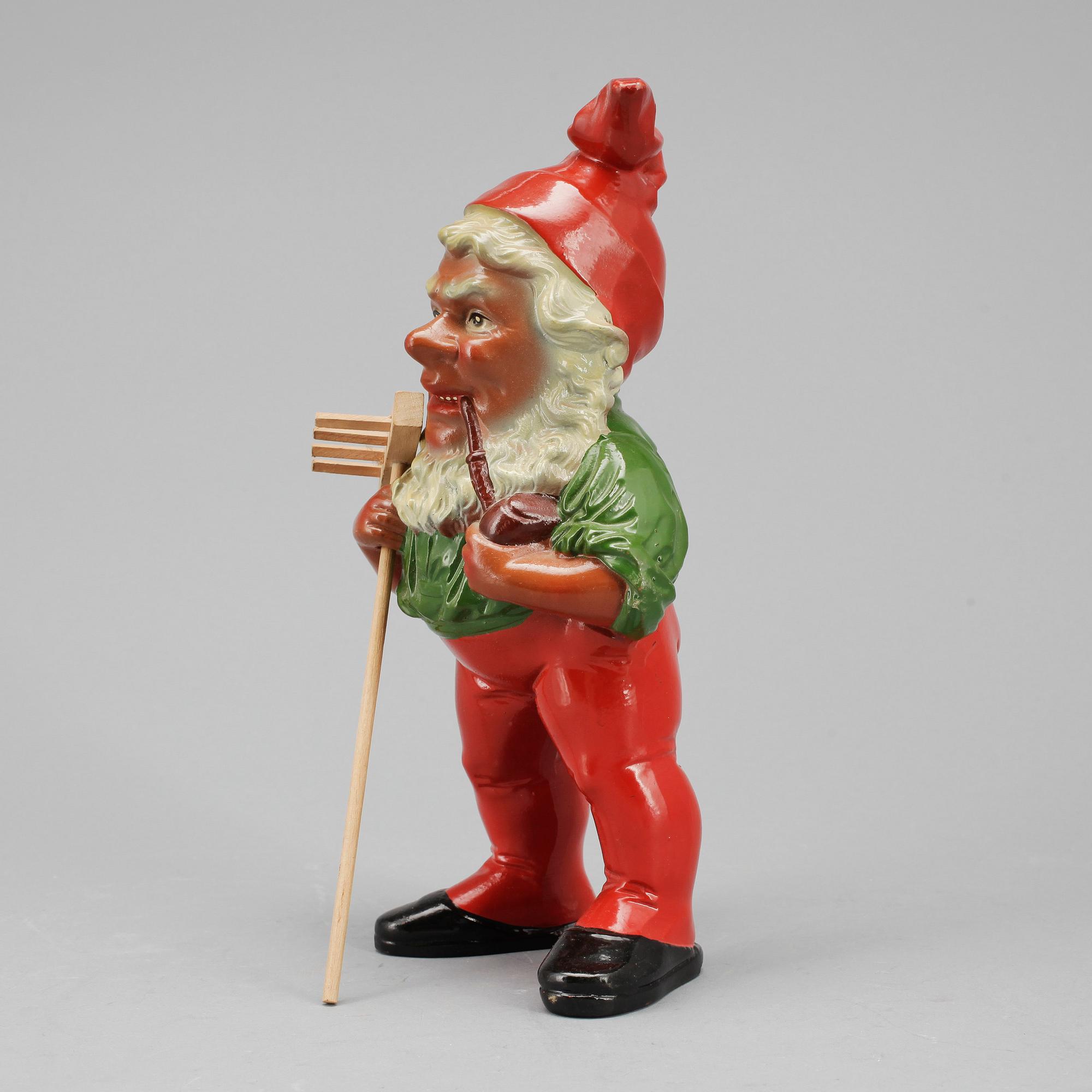 TOMTE, terracotta, 1900-talets första hälft.
