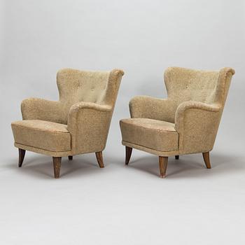 Ilmari Lappalainen, a pair of mid-20th-century 'Laila' armchairs for Asko, Finland.