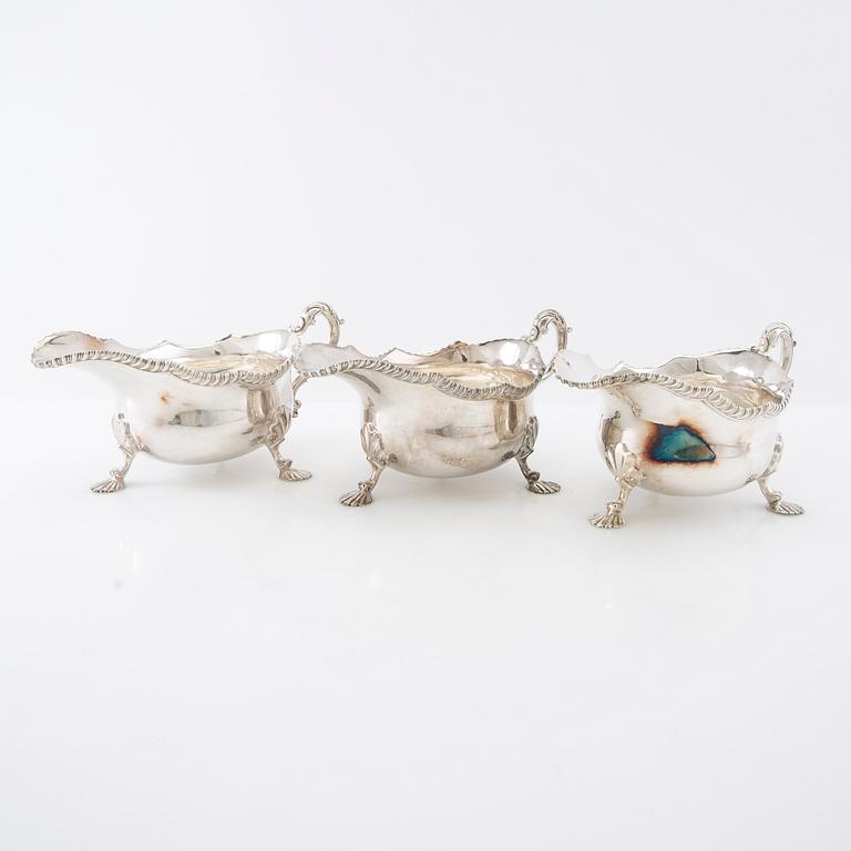 Sauceboats 3 pcs Louis XV style silver plate Mappin & Webb London first half of the 20th century.