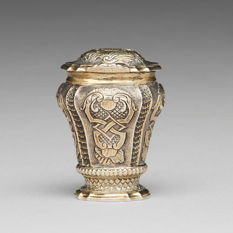 Paul G Zachun, luktdosa, silver, (verksam i Norrköping 1722-1753). Rokoko.
