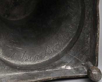 LJUSSTAKAR, ett par, tenn, Sven Berglund, Malmö, 1827.