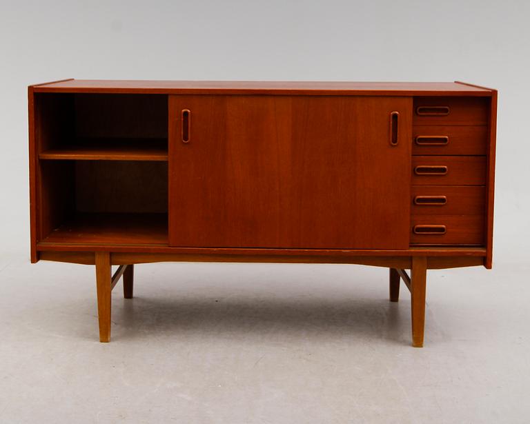 SIDEBOARD, 1900-talets andra hälft.
