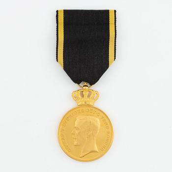 Gustav V, gold medal, Sweden. CF Carlman.