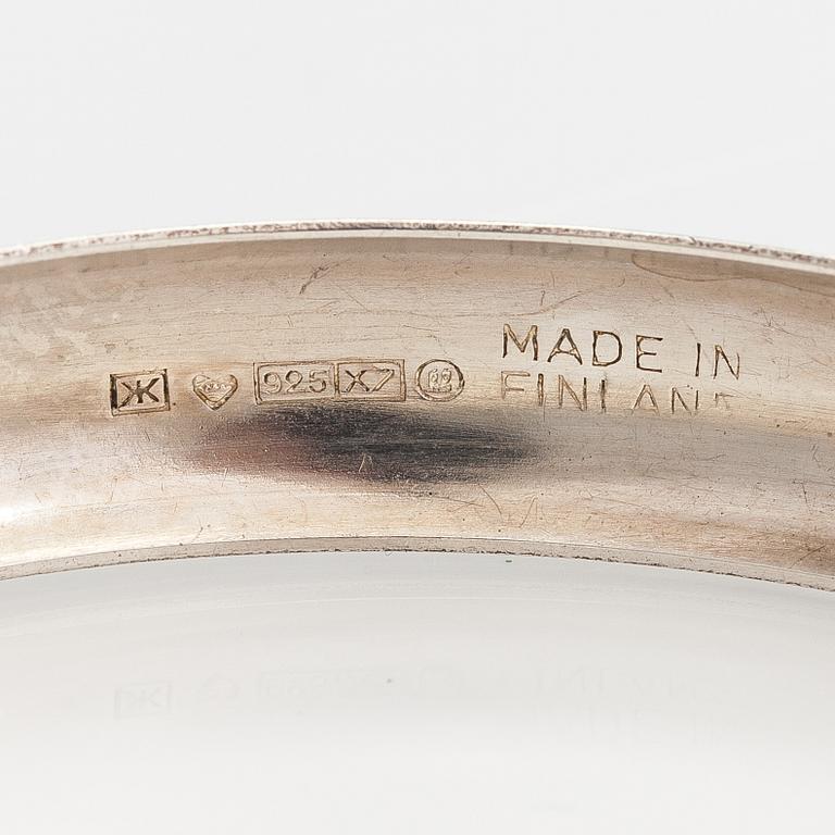 Two silver bracelets. Kalevala Koru, Heksinki 1975.