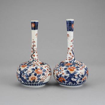VASER, ett par, porslin, Kina, 1800/1900-tal.