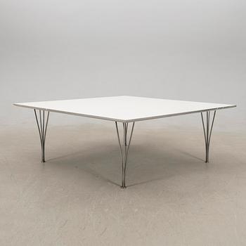 Bruno Mathsson/Piet Hein table/coffee table "Superellipse" for Fritz Hansen late 20th century.