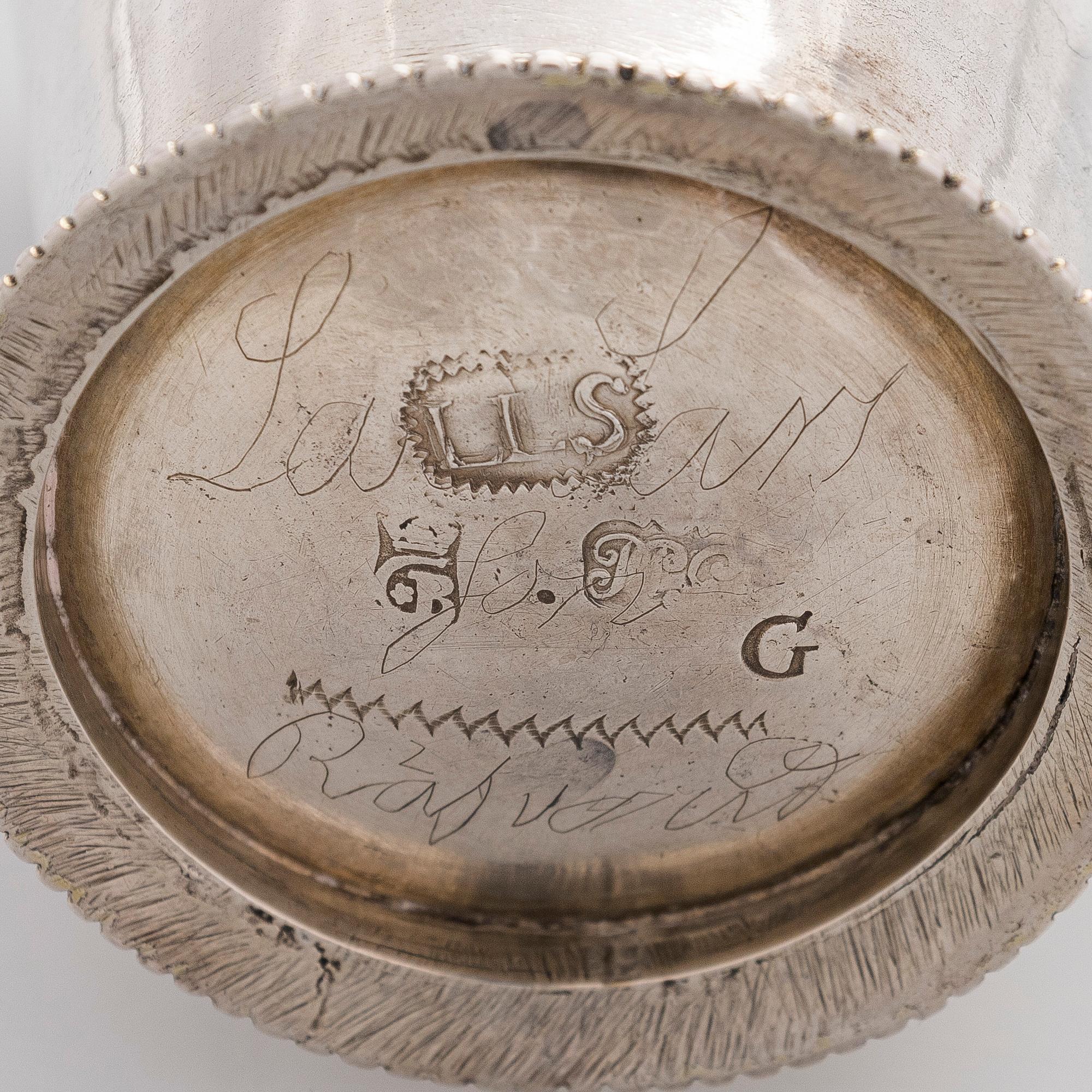 Matthias Graal, a parcel-gilt silver cup, Gothenburg 1747.