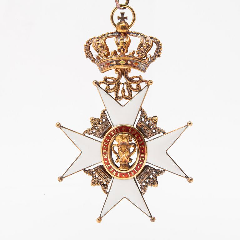 Sweden, knight's badge, gold 18k. CF Carlman, Stockholm, 1952.