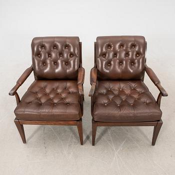 Chairs/armchairs, a pair from the late 20th century.