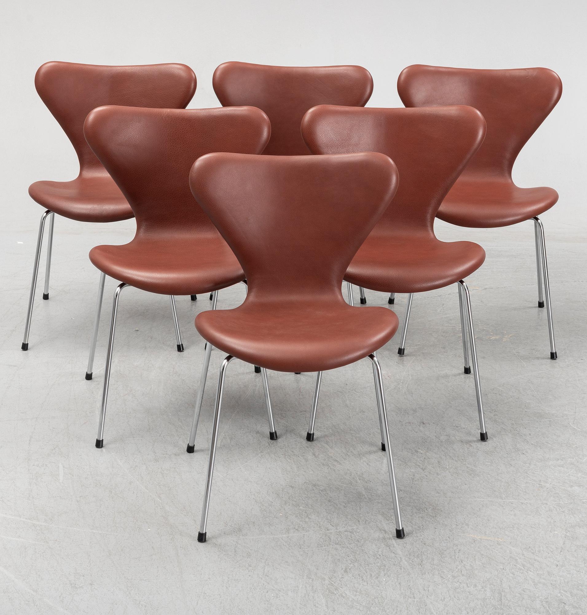 ARNE JACOBSEN, stolar, 6 st, "Sjuan", Fritz Hansen, Danmark.