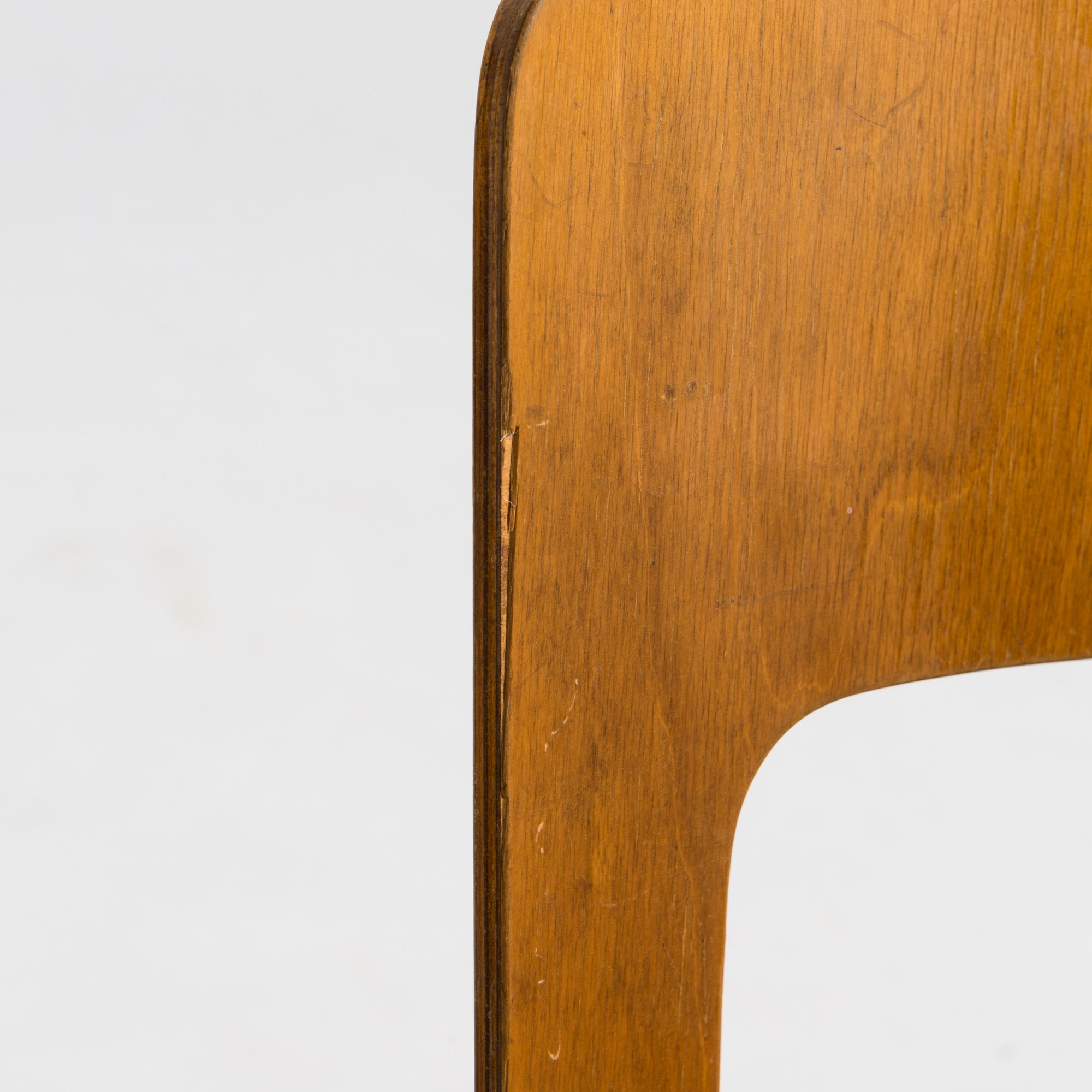 Alvar Aalto, four '66' chairs, O.Y. Huonekalu-ja Rakennustyötehdas A.B. Finland, 1930's/1940's.