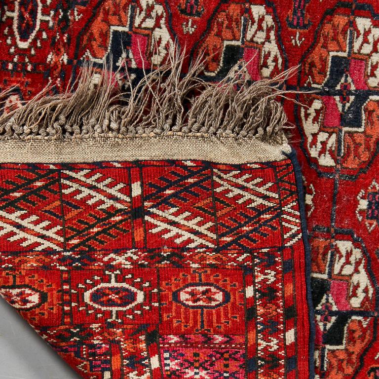 MATTA, Afghan, semiantik, ca 109 x 142 cm.