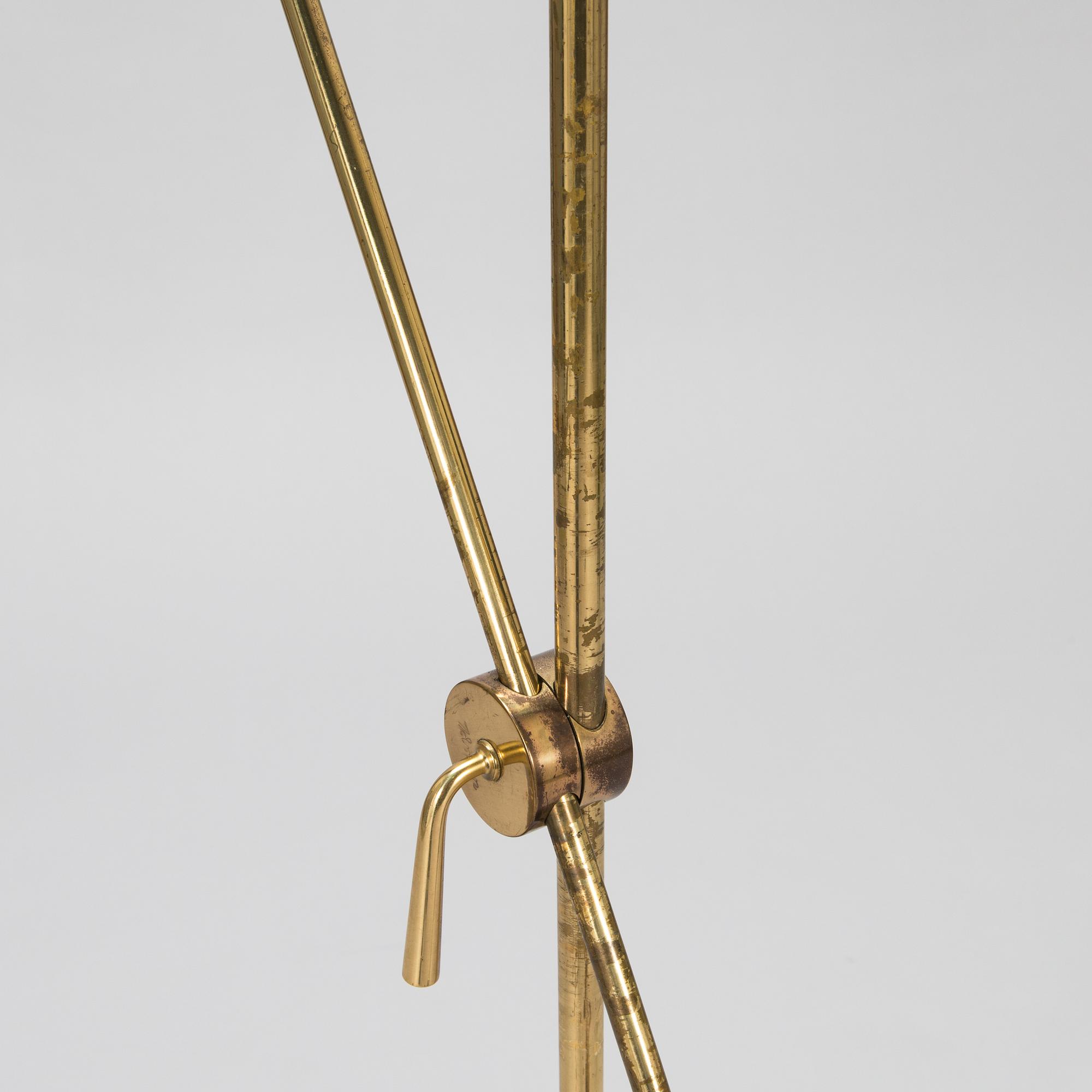 Tapio Wirkkala, golvlampa, modell K 10-11, Idman, 1900-talets mitt.
