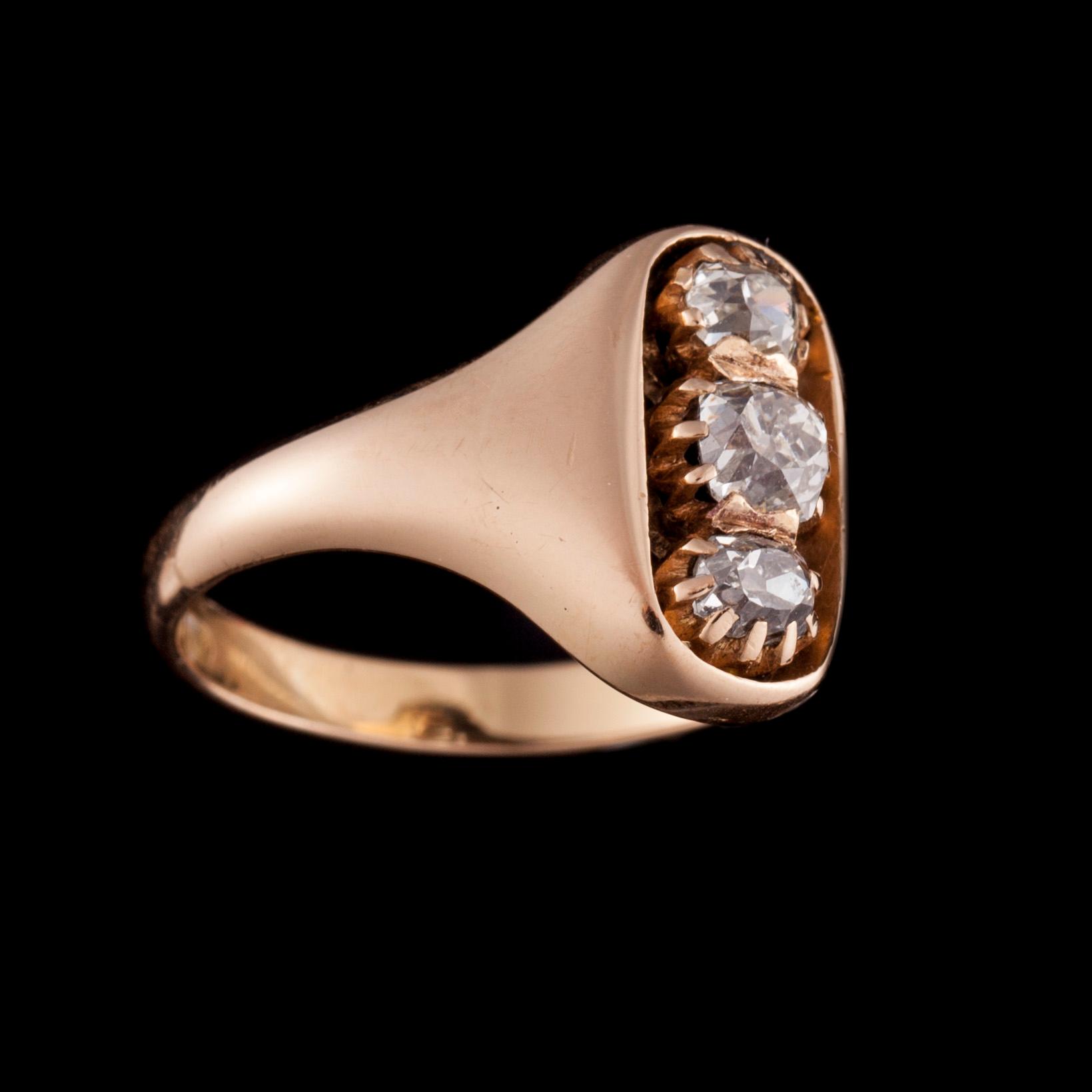 RING, 18K guld, diamanter totalt ca 0,70 ct. Samuel Mika Westerlund Borgå 1922. Vikt 7,4 g.