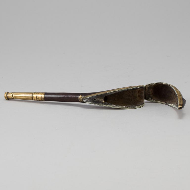 A 18th century pipe case.