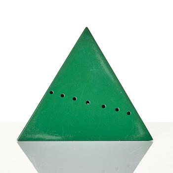 Lucio Fontana, "Pyramid.".