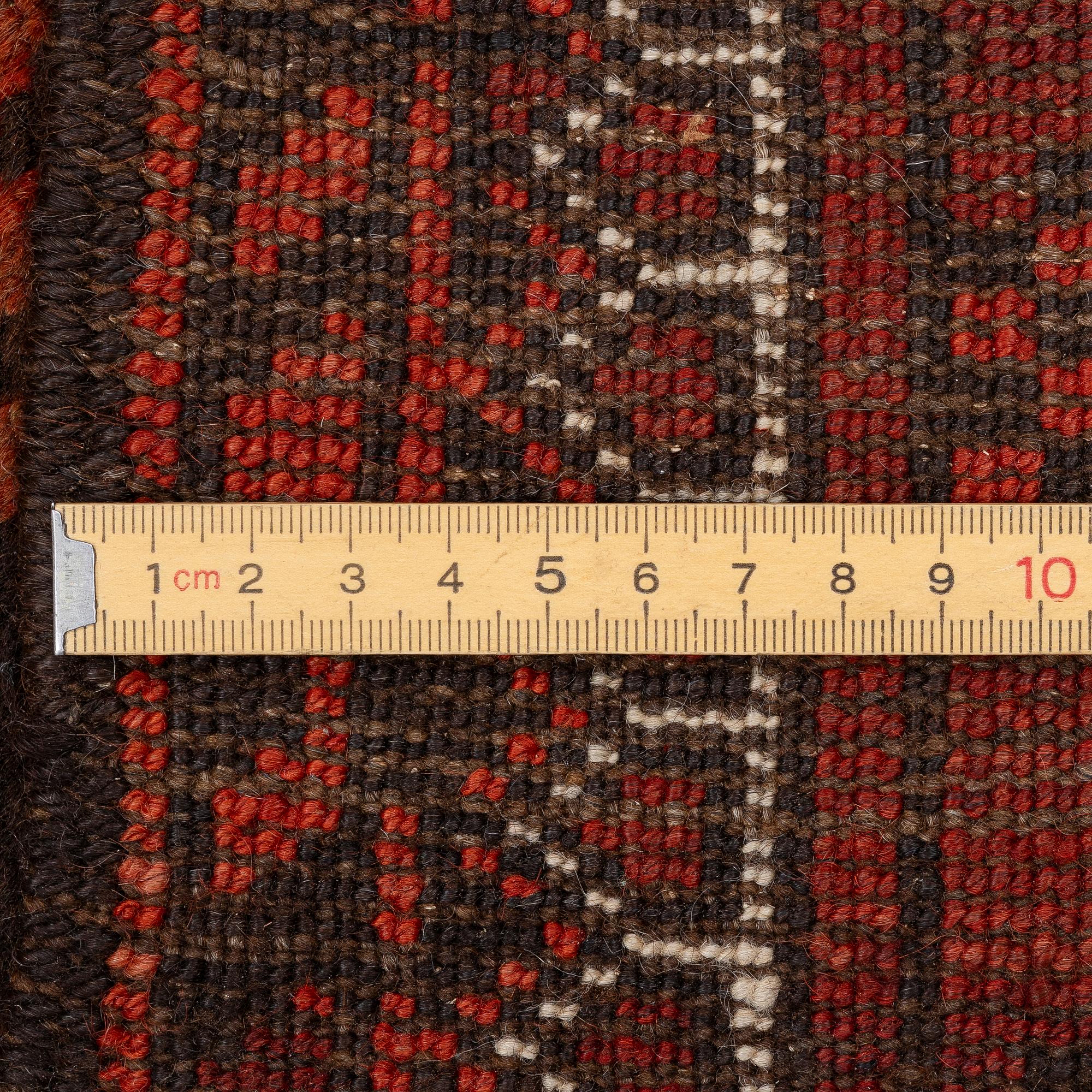 Matta, Afghanistan, ca 345 x 235 cm.