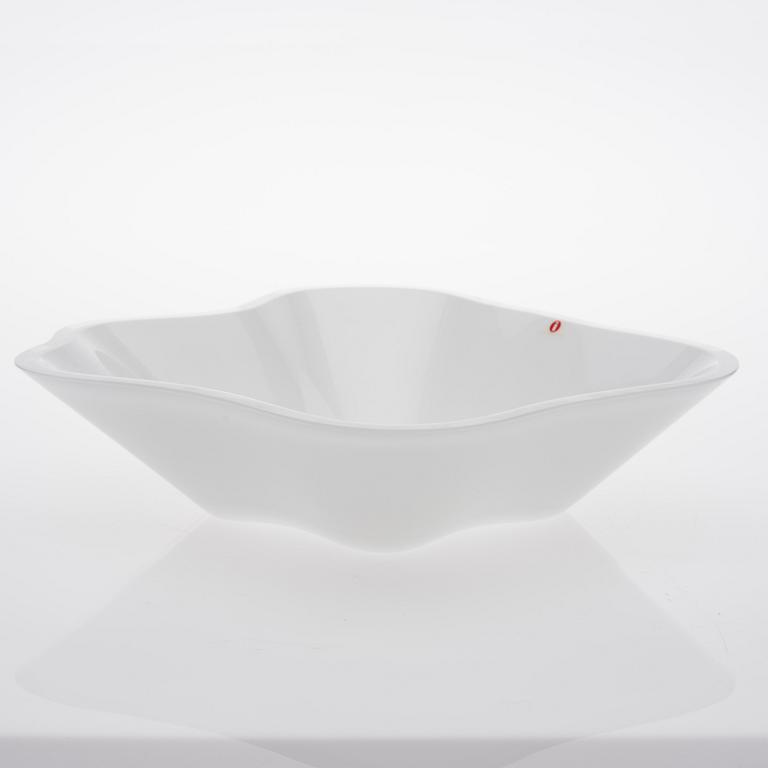 ALVAR AALTO, GLASSKULPTUR, 4 DELAR. Aalto-blomman. Sign. Alvar Aalto. Iittala 1980/90-talet.