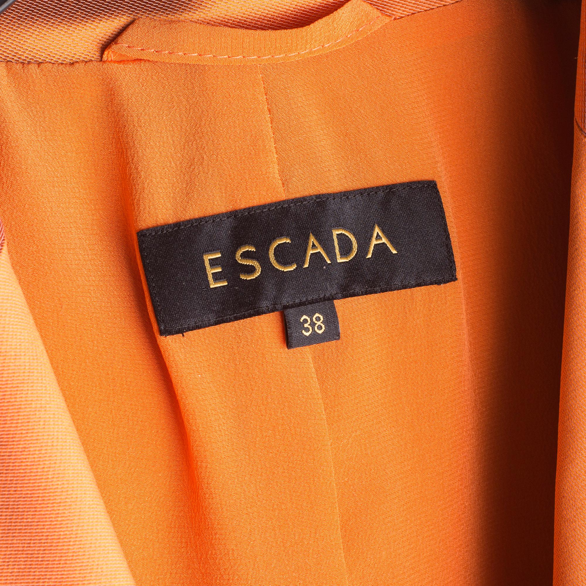 KAVAJ, Escada.