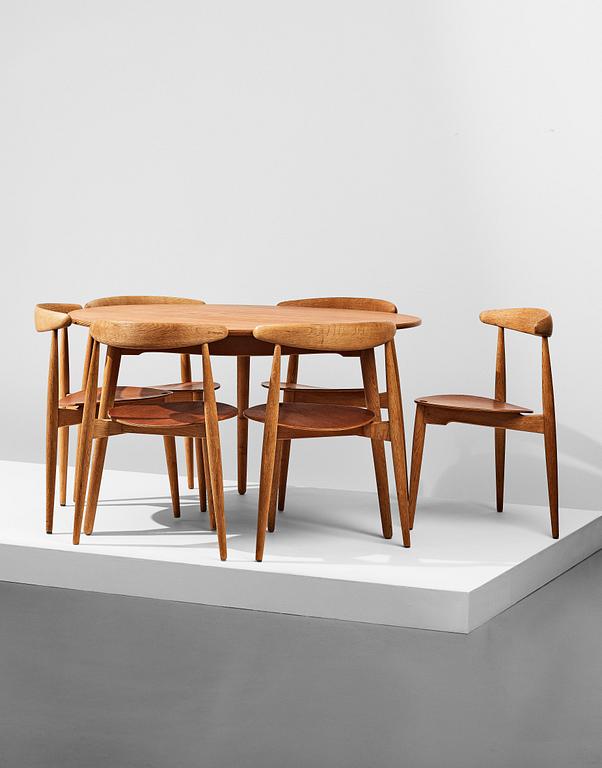 HANS J WEGNER, a "Heart set", a dining table with six chairs, Fritz Hansen, Denmark 1950's.