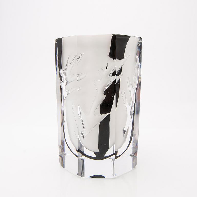 Olle Alberius, Vase, "Arrow", Orrefors Gallery, 1990.