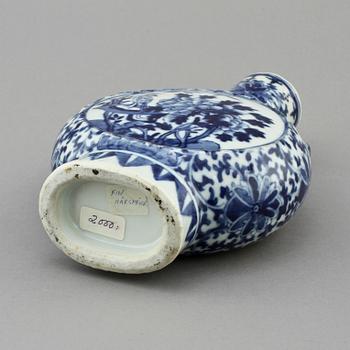 PILGRIMSKRUS, porslin, Kina, 1800-tal.