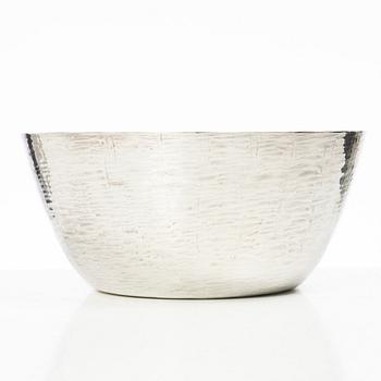 Tapio Wirkkala, a sterling silver bowl, Kultakeskus Oy, Tavastehus, Finland, 1984.