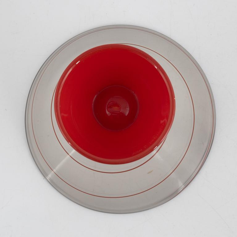 Ann Wåhlström, vase and bowl, glass, 1983 & 1984.