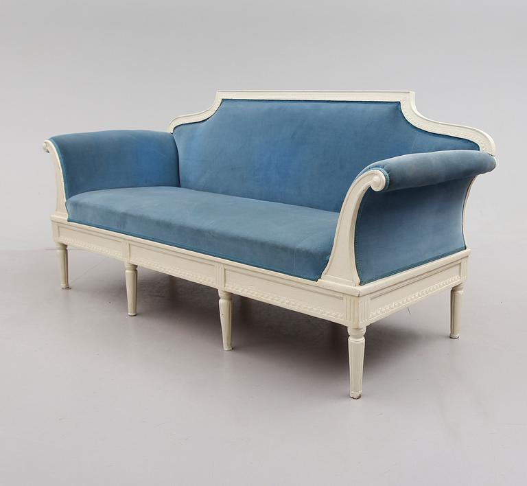 SOFFA, sengustaviansk, omkring år 1800.