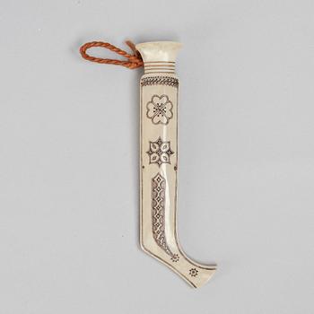 Ingvar Svonni, a reindeer antler knife, signed.