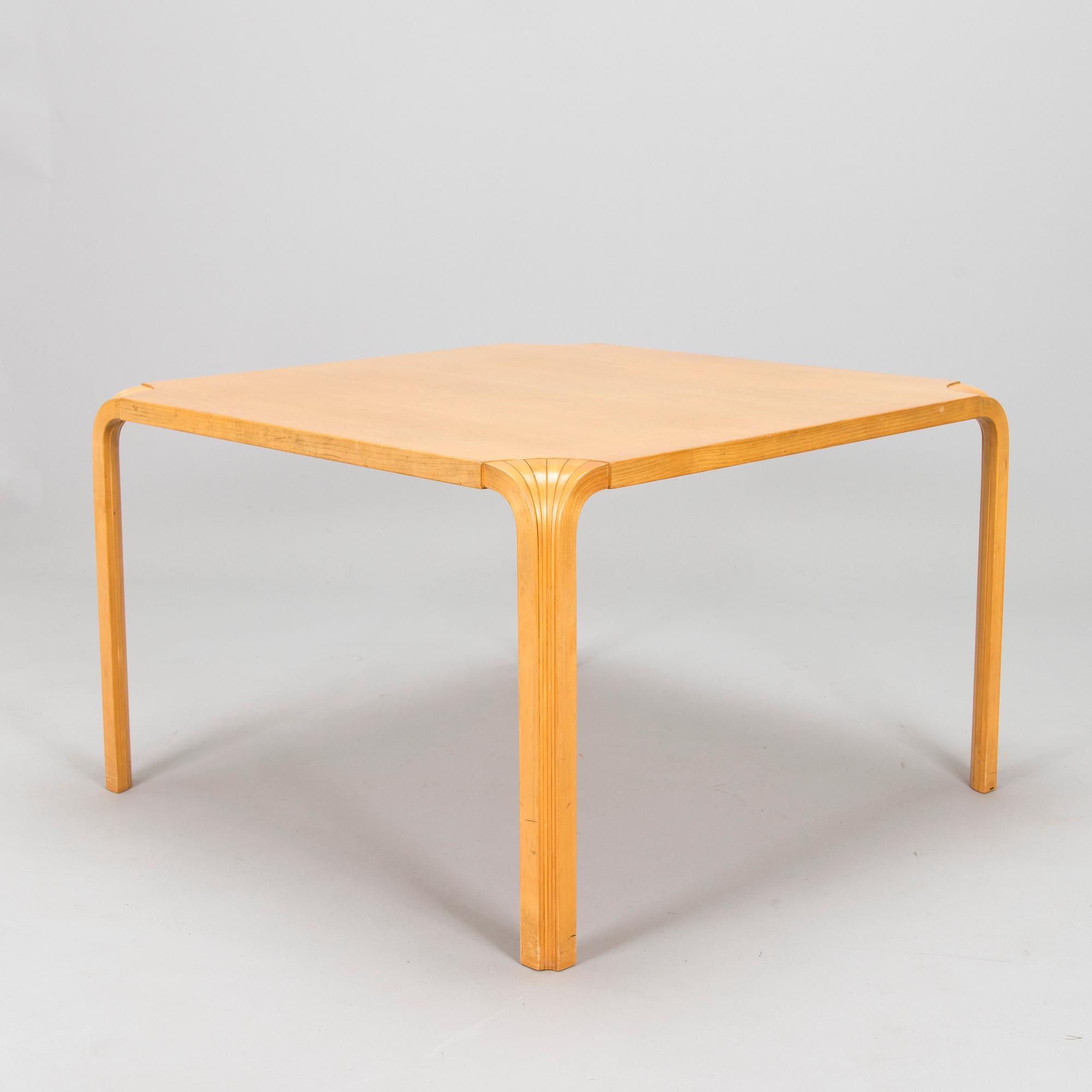 Alvar Aalto, soffbord, modell MX800B, Artek 1960-tal.