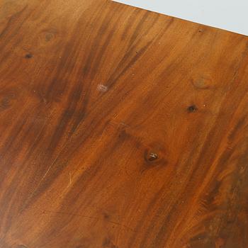 A center table, Karl Johan, first half of the 19th century.