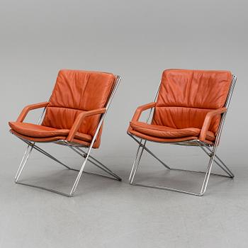 A pair of easy chairs from the second half of the 20th century.