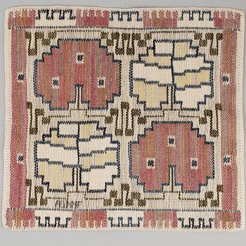 TWO TEXTILES FROM AB MMF (AB Märta Måås-Fjetterström).