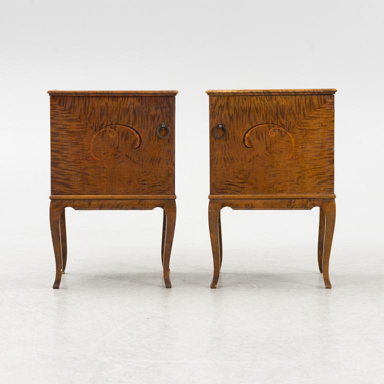 Sängbord, ett par, 1920-30-tal.