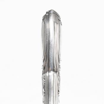 Twelve French silver knives, Hènin & Cie, Paris, circa 1900.