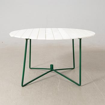 Arthur Lindqvist, garden group 6 parts, model 9A and model 2A, Grythyttan 20th century.