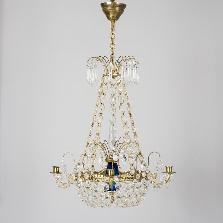 TAKKRONA, gustaviansk stil, 1900-talets senare hälft. Höjd 83 cm.