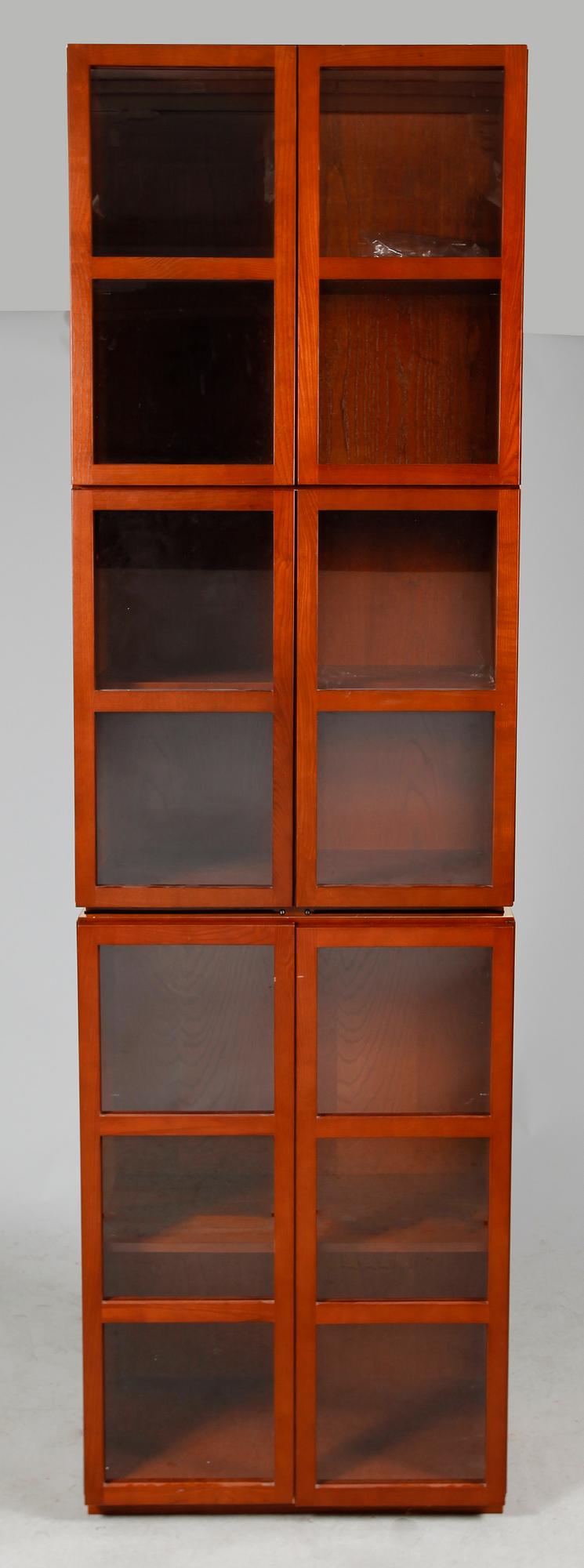 VITRINSKÅP, "Book", Titti Fabiani.