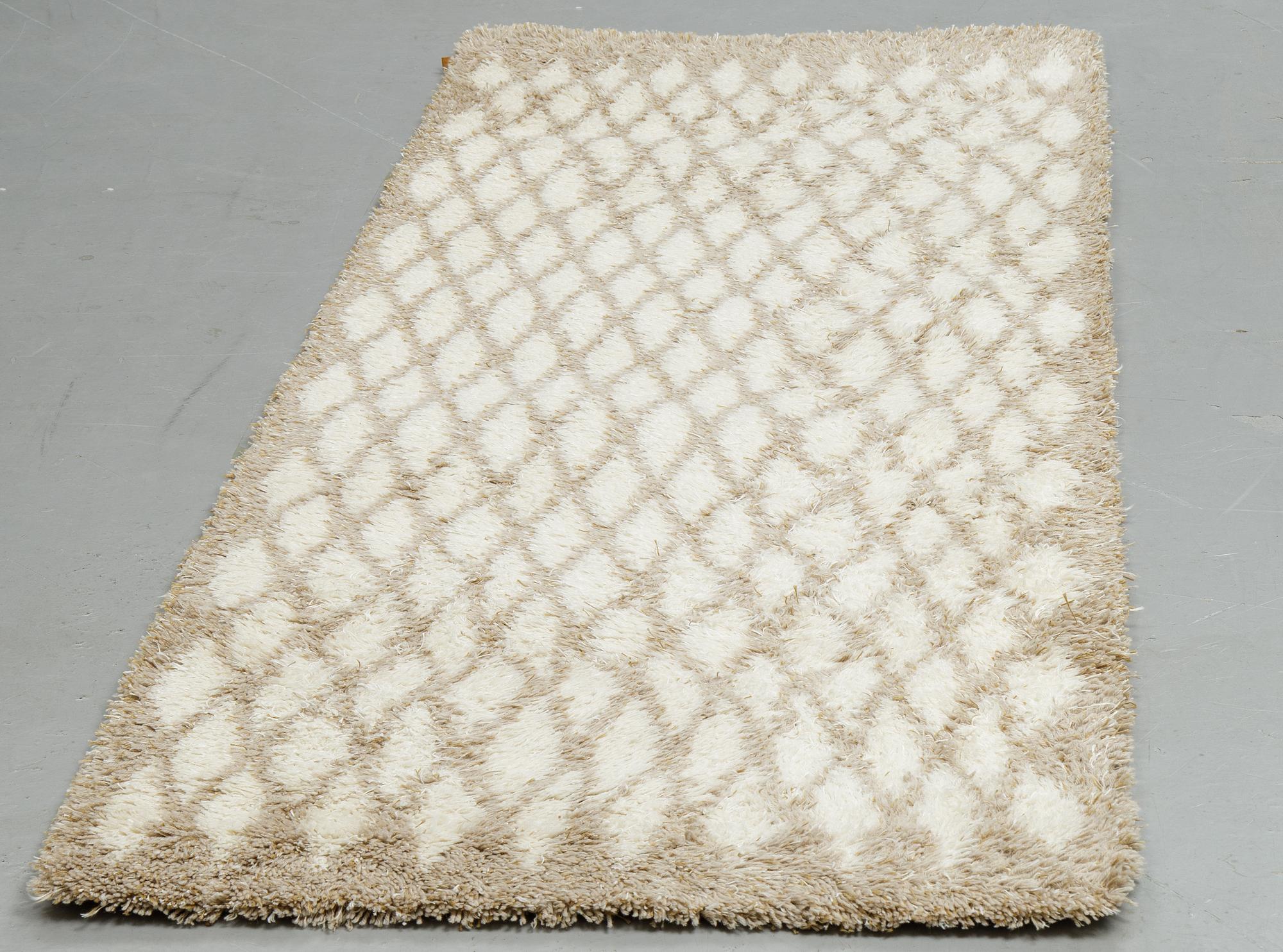 Gunilla Lagerhem Ullberg, a runner, "Olivia", tufted, ca 253,5-257 x 93-95 cm.