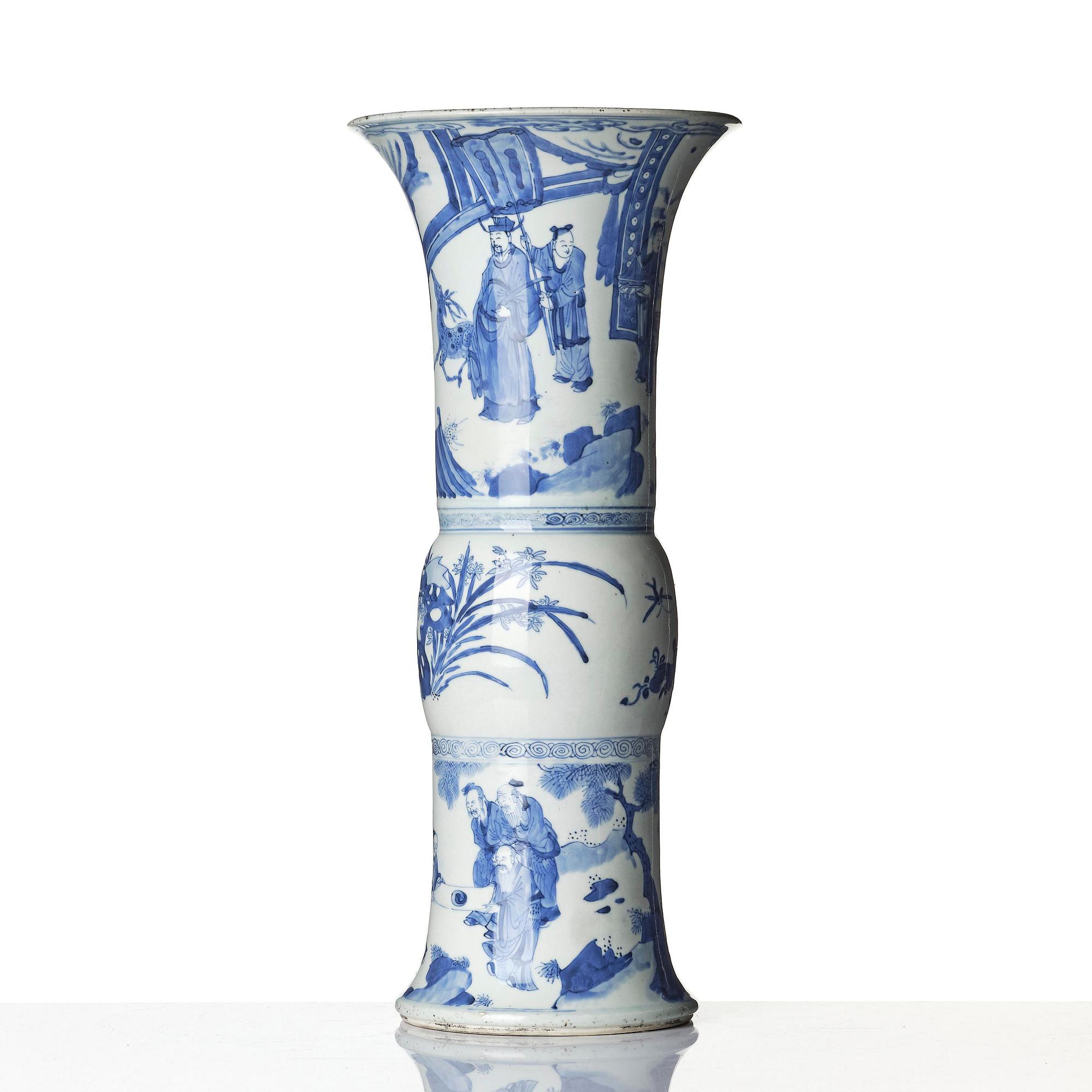 A large blue and white 'figural' yenyen vase, Qing dynasty, Kangxi (1662-1722).