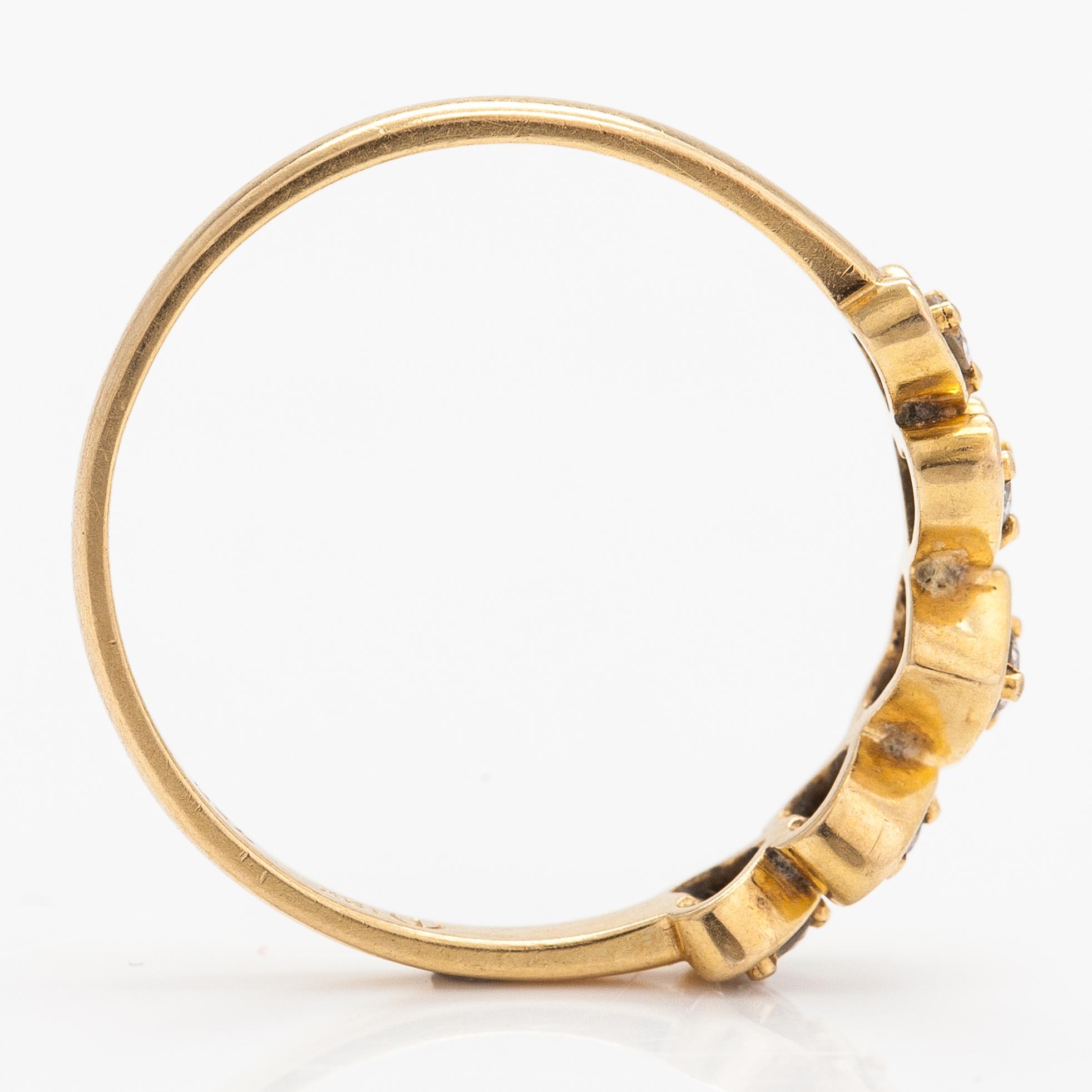 Ring, 18K guld och diamanter ca 0.15 ct tot.