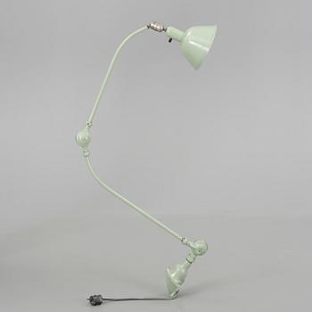 INDUSTRILAMPA, "Triplex-pendel", Johan Petter Johansson, 1900-talets första hälft.