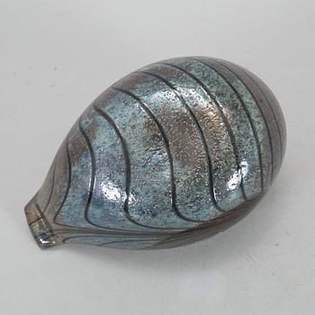 OIVA TOIKKA, a glass sculpture of a bird, Nuutajärvi Notsjö, Finland.
