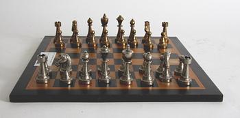 SCHACKBRÄDE, med pjäser.