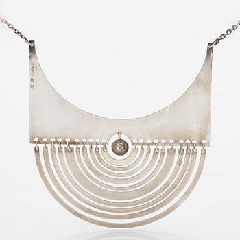 Tapio Wirkkala, A sterling silver 'Half moon' necklace. Westerback, Helsinki 1973.