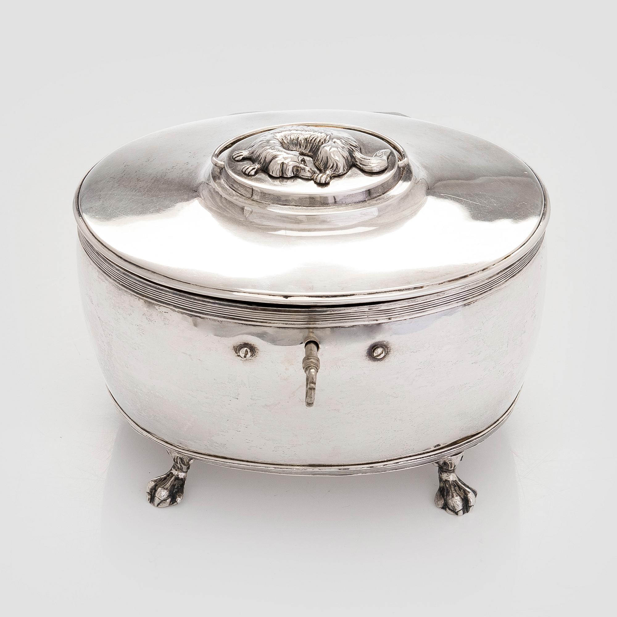 Gustaf Folcker, A silver sugar box, Stockholm 1818.