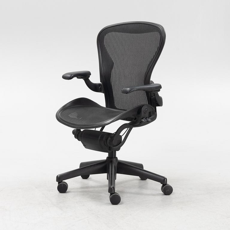 Don Chadwick/Bill Stump, skrivbordsstol, "Aeron", Herman Miller.
