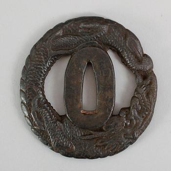 TSUBA, järn, Japan, 1800-tal.