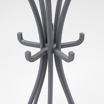 Jonas Bohlin, a 'Spira' coat hanger.